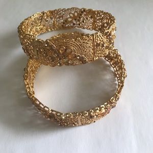 Pakistani gold plated bangles set